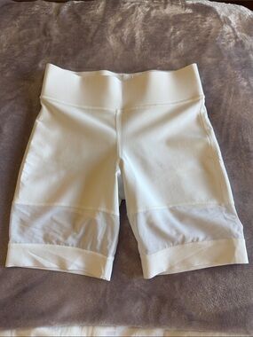 Michi White biker shorts in size L